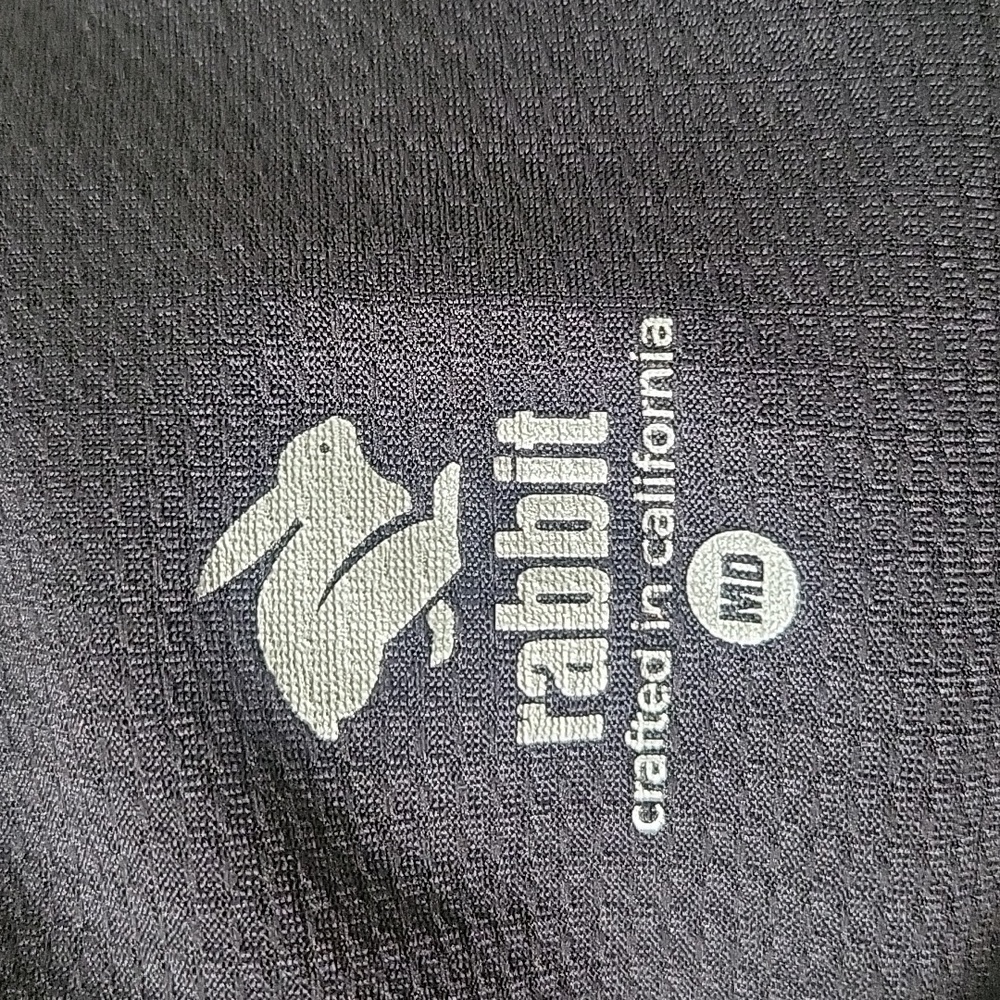 Rabbit Criss Cross Running Tank. Medium. Black - Picture 3 of 3